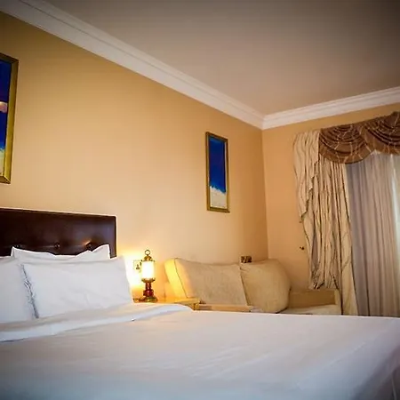 فندق Shoreline 4*