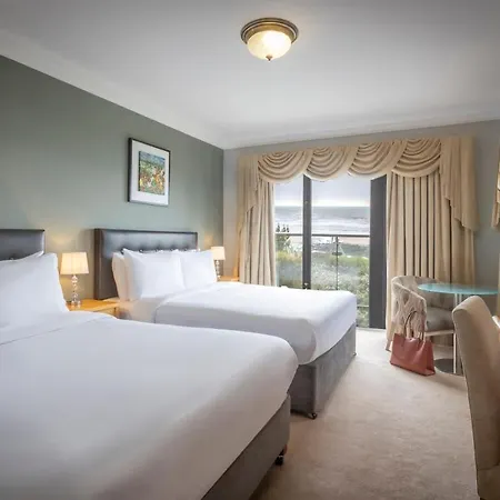Hotel Shoreline