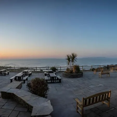 فندق Shoreline 4*