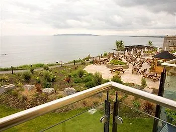 Shoreline Hotel