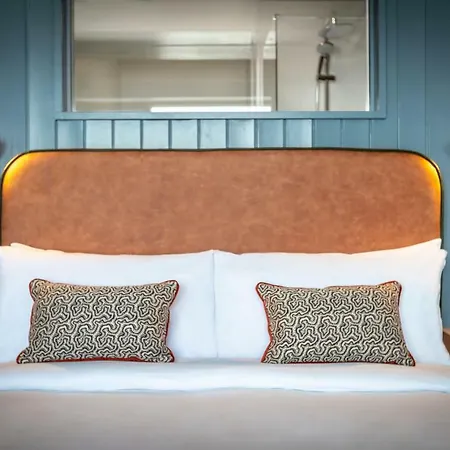 Shoreline دونبيت