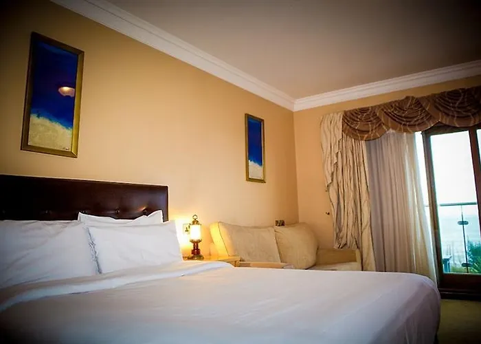 Szálloda Shoreline 4*