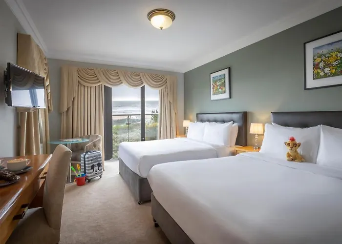 Hotel Shoreline